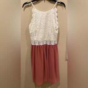 Women’s/Juniors dress